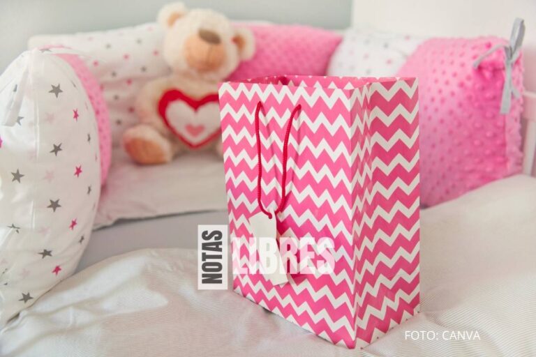 ¿Qué regalar a un recién nacido? 5 ideas prácticas y encantadoras